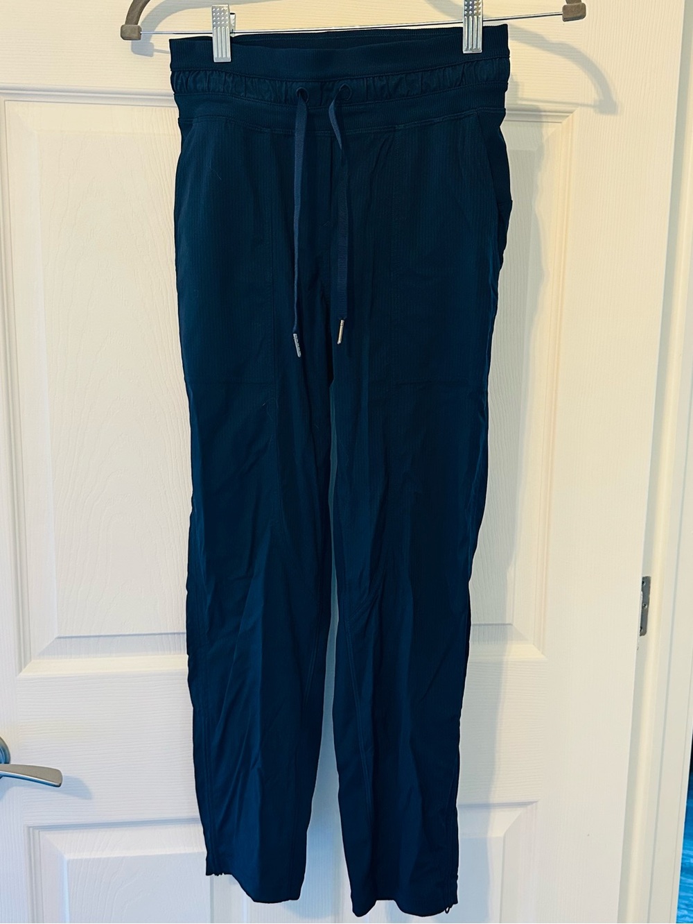 lululemon Dance Studio Crop navy size 2 mid rise dance pants